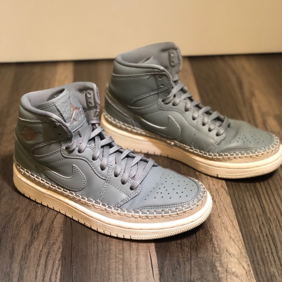 Nike Air Jordan 1 Retro High Sneaker, Womens 5.5 - Picture 7 of 7